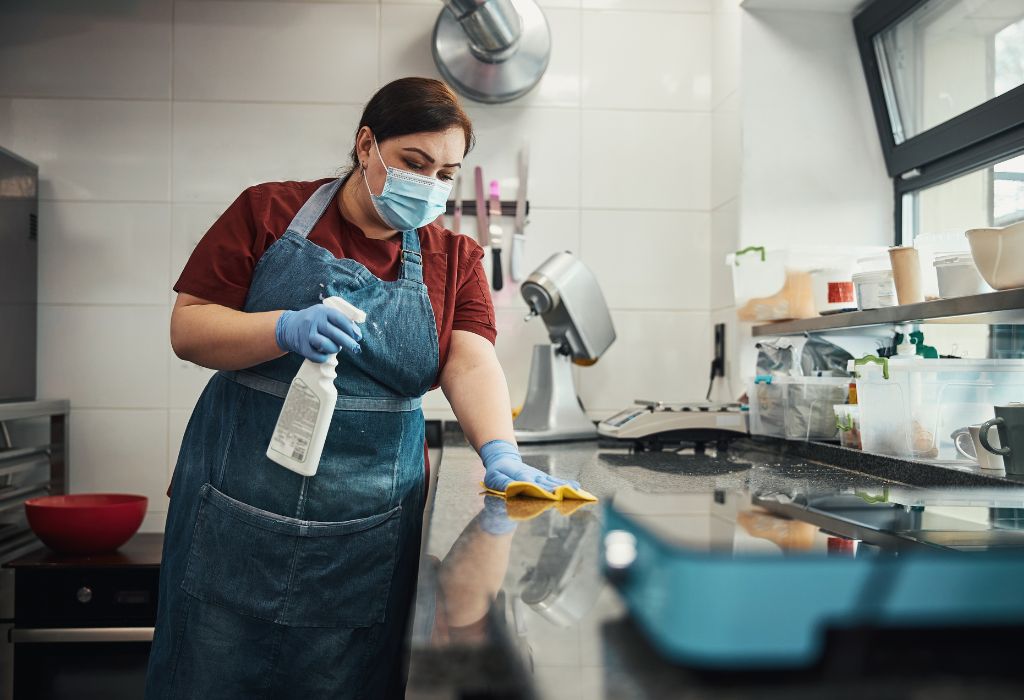 Full House Cleaning Checklist in Sharjah: The Ultimate Room-by-Room Guide 1 Professional deep kitchen cleaning service including countertops, stovetops, sinks, and cabinets.